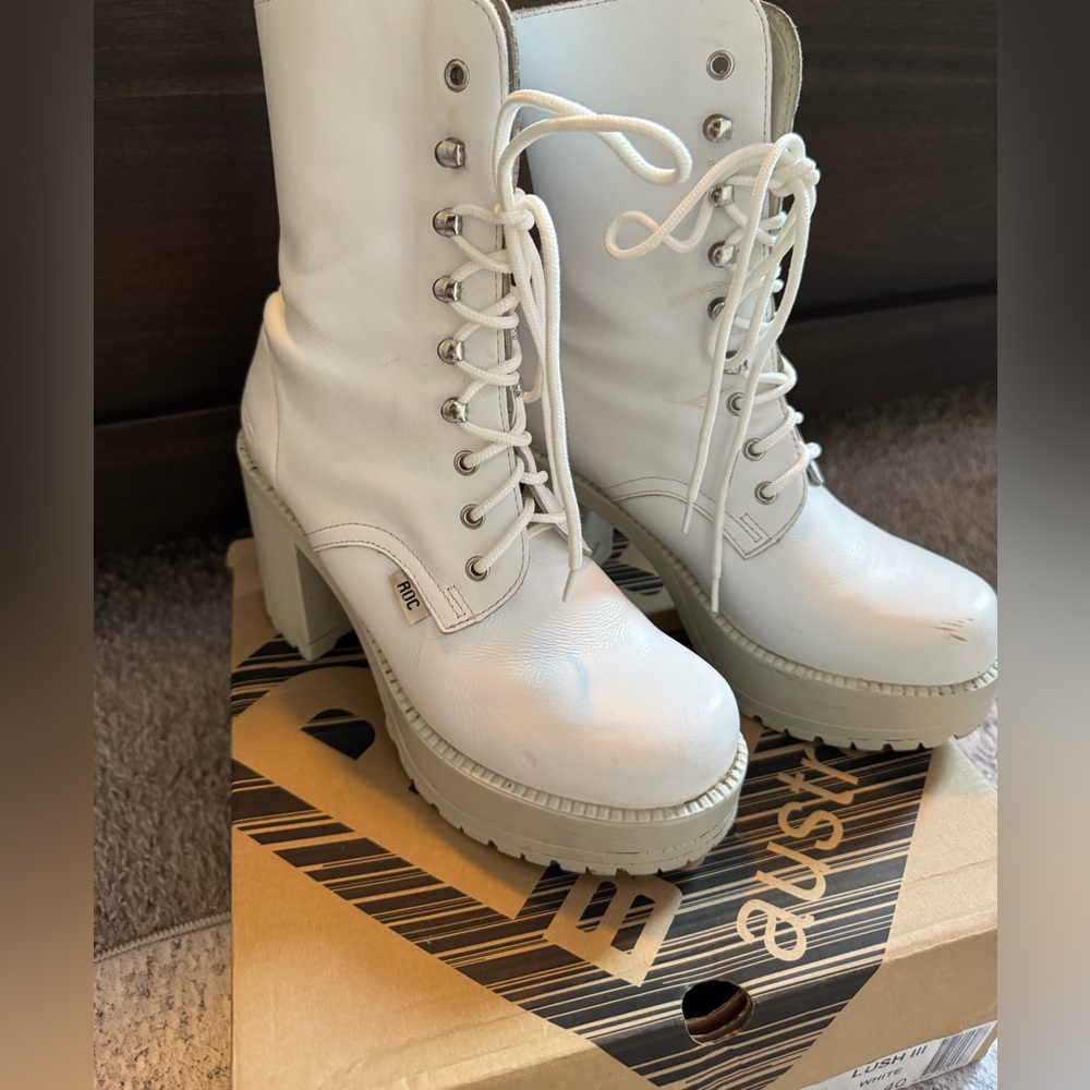 Roc Boots Australia Lush White Lace-Up Women's Boots